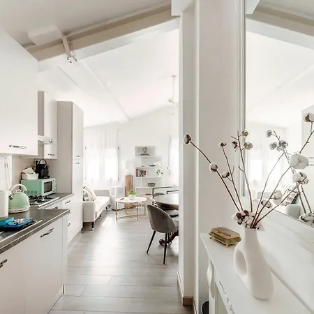 Apartment Boheme Loft By Quokka 360 - Among The Historic Streets Of
